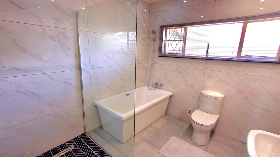 4 Bedroom Property for Sale in Sasolburg Ext 15 Free State